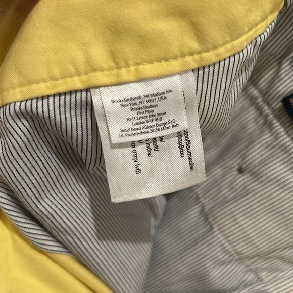 Brooks Brothers ‘346’ Shorts Yellow Size 36 - Picture 4 of 4